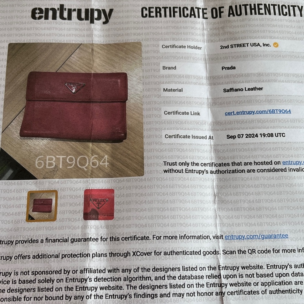 PRADA red Saffiano Leather Wallet. PRADA logo on flap. Preowned condition. - Picture 3 of 16